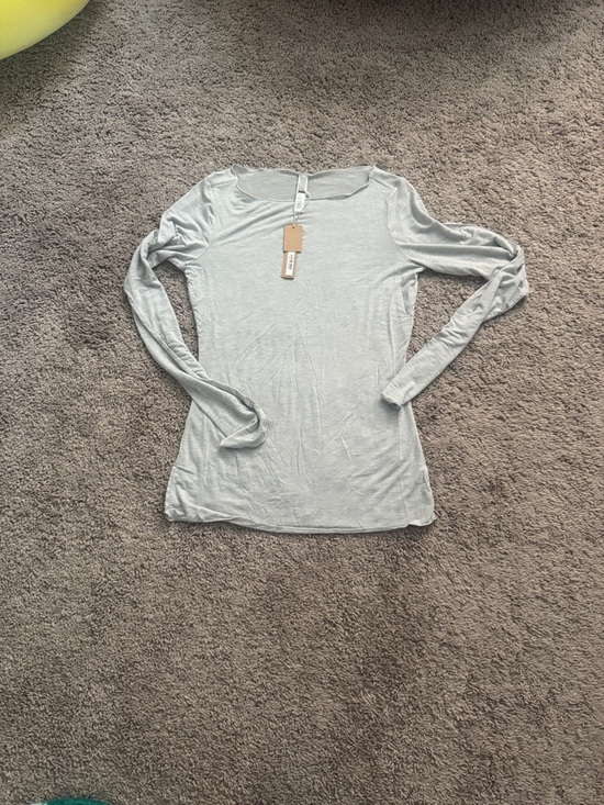 SKIMS Tops - SKIMS Modal Light Gray Long Sleeve Scoop Neck Tee